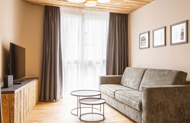 Apartamento de 2 quartos em Fügen com piscina e jardim - Foto 3