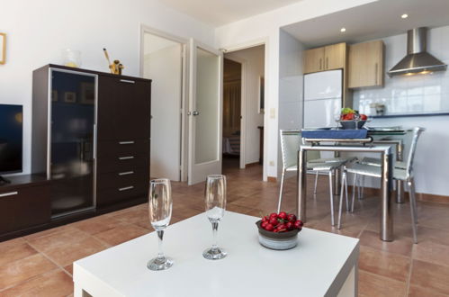 Foto 3 - Appartamento con 2 camere da letto a Castell-Platja d'Aro con giardino e vista mare