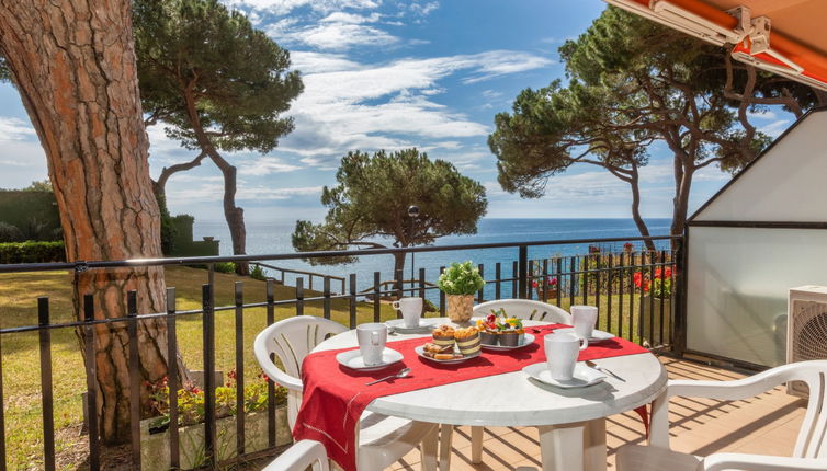 Photo 1 - Appartement de 2 chambres à Castell-Platja d'Aro avec jardin et vues à la mer