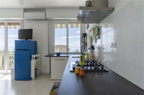 Foto 8 - Apartamento de 2 quartos em Sanremo com vistas do mar