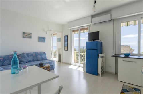 Photo 3 - Appartement de 2 chambres à Sanremo avec vues à la mer