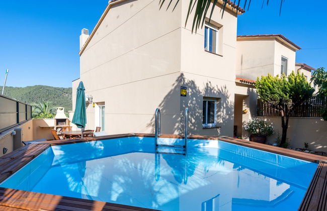 Casa de 5 quartos em Olivella com piscina privada e jardim - Foto 1