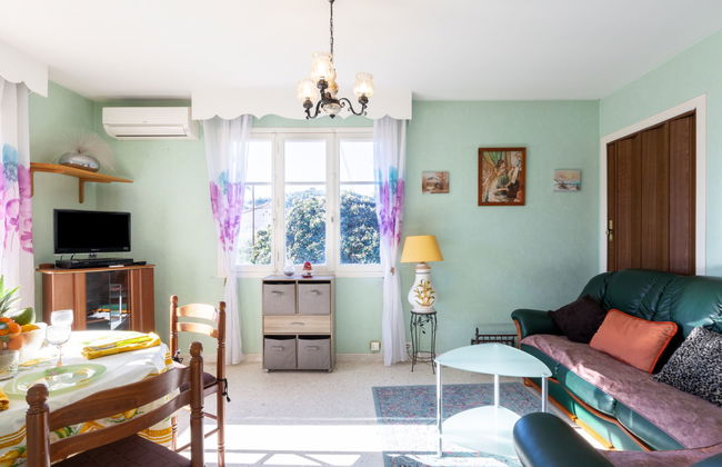3 bedroom Apartment in Pégomas with garden - Photo 2