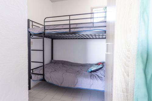 Foto 14 - Appartamento con 1 camera da letto a Agde con giardino e vista mare