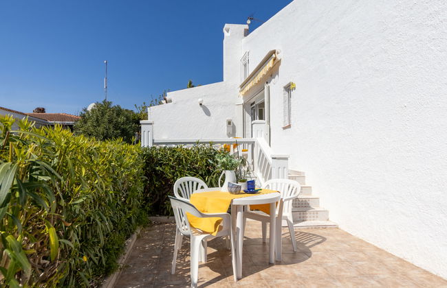 Casa de 4 quartos em Deltebre com piscina e jardim - Foto 29