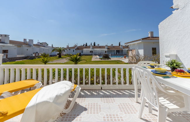 Casa de 4 quartos em Deltebre com piscina e jardim - Foto 2