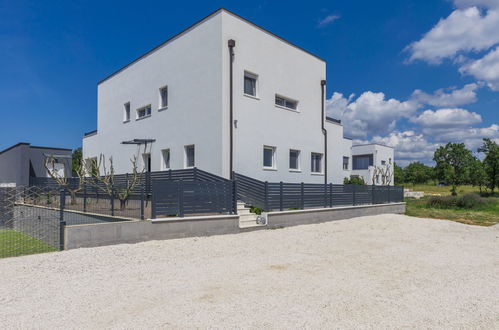 Photo 41 - Maison de 3 chambres à Vodnjan avec piscine privée et vues à la mer