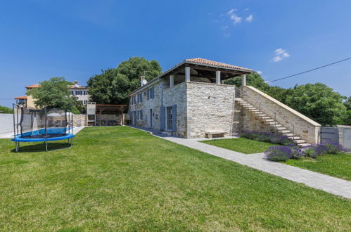 Foto 14 - Casa con 3 camere da letto a Grožnjan con piscina privata e giardino