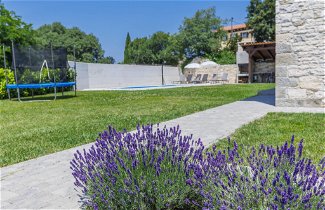 Foto 2 - Casa de 3 habitaciones en Grožnjan con piscina privada y terraza