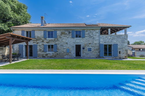 Photo 18 - Maison de 3 chambres à Grožnjan avec piscine privée et terrasse