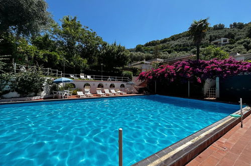 Photo 21 - 2 bedroom Apartment in Massa Lubrense with swimming pool and sea view