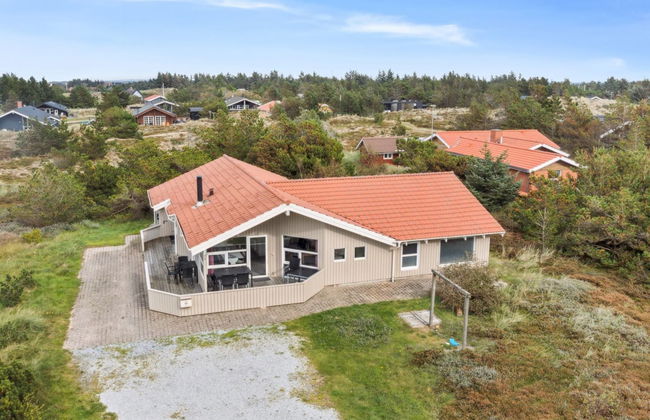 Casa de 4 quartos em Klitmøller com piscina privada e terraço - Foto 7