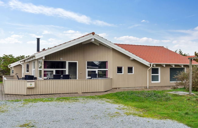 Casa de 4 quartos em Klitmøller com piscina privada e terraço - Foto 8