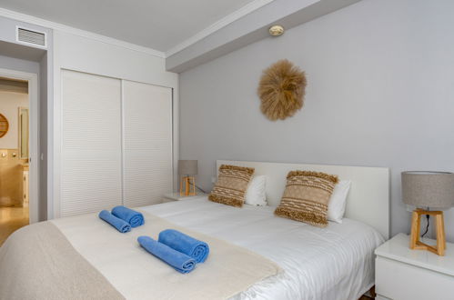 Foto 12 - Apartamento de 2 habitaciones en Marbella con piscina y vistas al mar