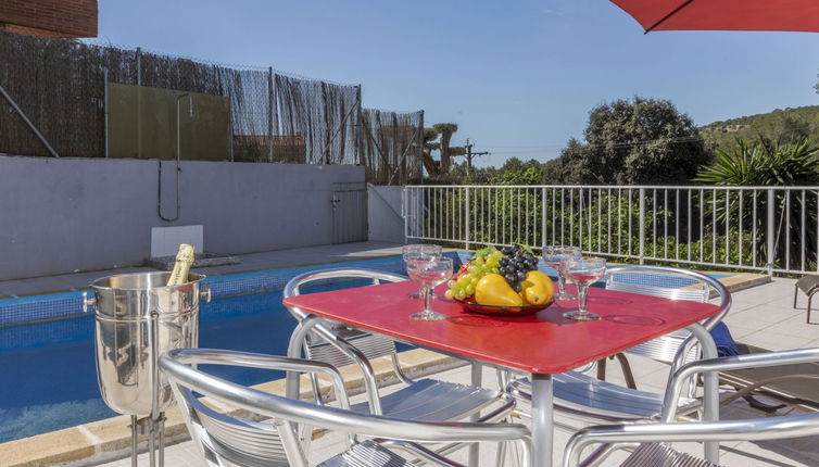 Foto 1 - Casa con 4 camere da letto a Tarragona con piscina privata e terrazza