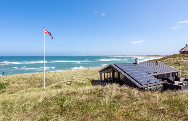 Casa de 4 quartos em Klitmøller com terraço e sauna - Foto 1