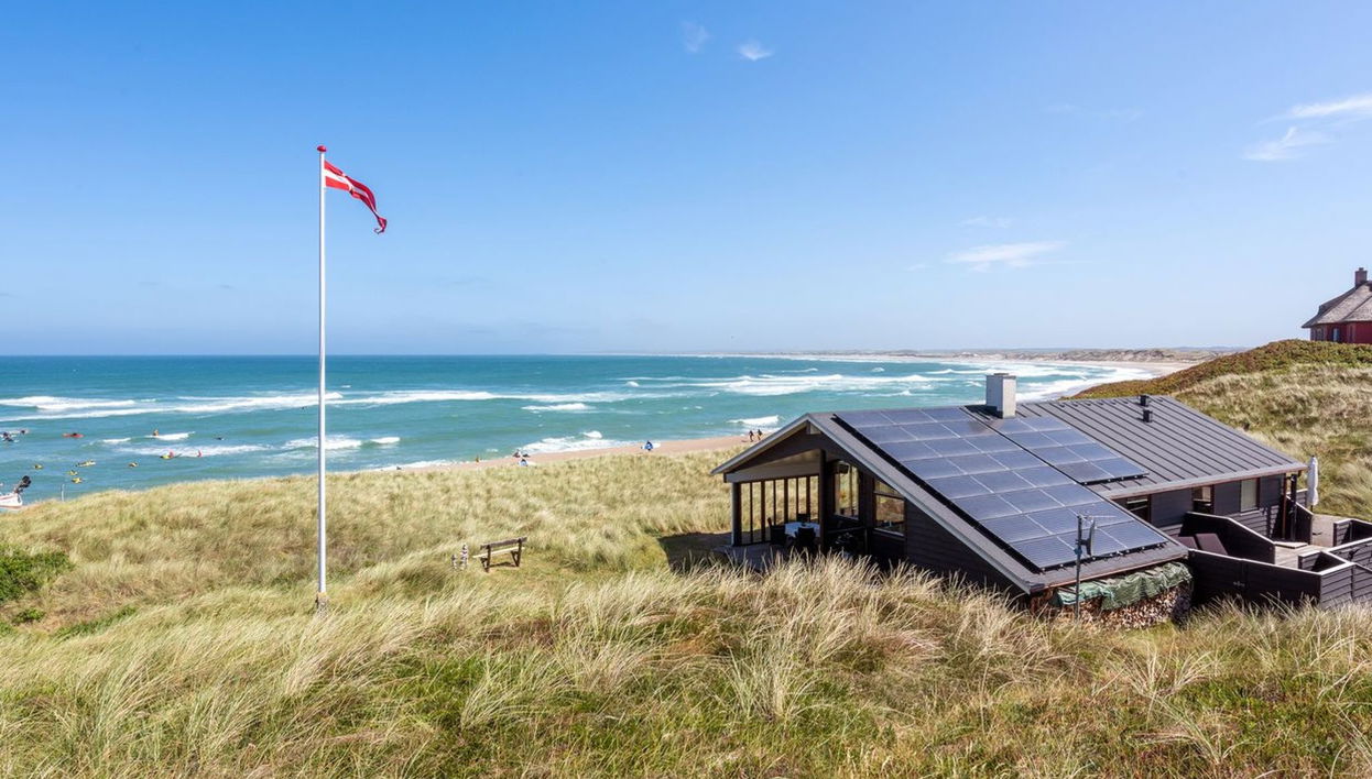 Casa de 4 quartos em Klitmøller com terraço e sauna - Foto 1