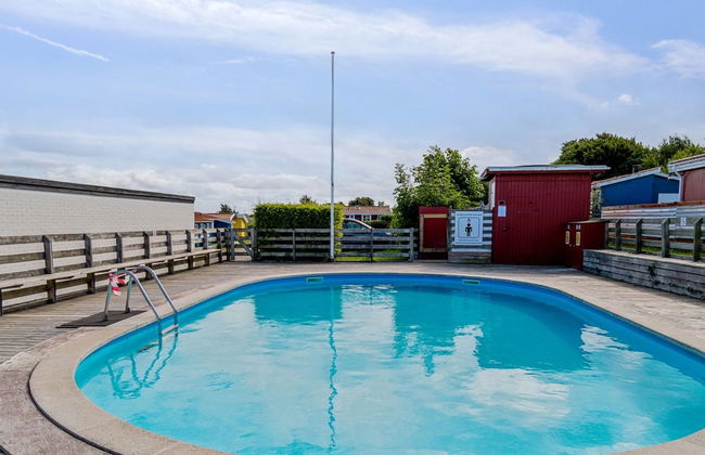 Apartamento de 1 quarto em Allinge com piscina e terraço - Foto 8