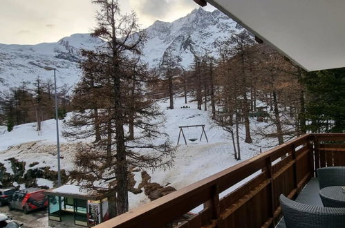 Foto 6 - Appartamento con 3 camere da letto a Saas-Fee