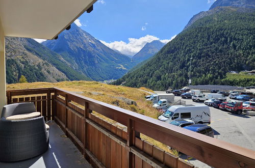 Foto 7 - Appartamento con 3 camere da letto a Saas-Fee