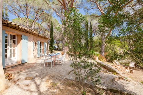 Photo 23 - 4 bedroom House in Sainte-Maxime with garden