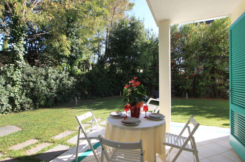 Foto 53 - Haus mit 3 Schlafzimmern in Forte dei Marmi mit garten und terrasse