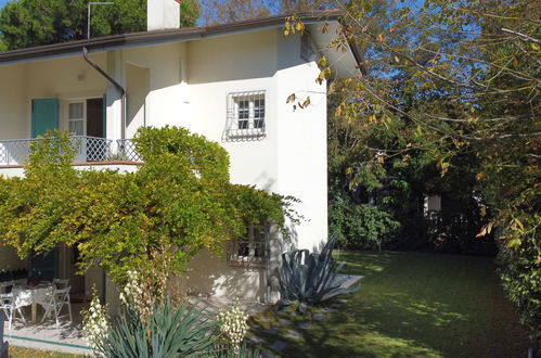 Photo 15 - Maison de 3 chambres à Forte dei Marmi avec jardin et vues à la mer