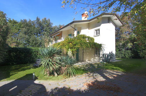 Photo 13 - 3 bedroom House in Forte dei Marmi with garden and sea view