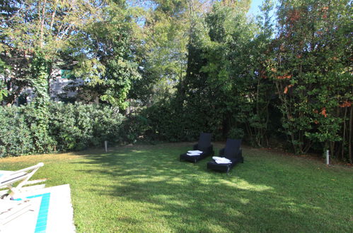 Foto 36 - Casa con 3 camere da letto a Forte dei Marmi con giardino e vista mare