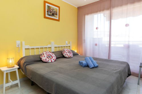 Foto 11 - Apartamento de 2 quartos em Salou com piscina e jardim