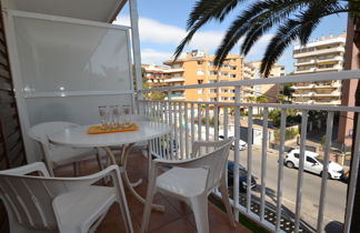 Photo 2 - Appartement de 1 chambre à Salou avec terrasse et vues à la mer