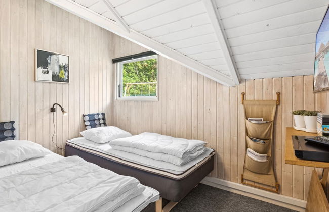 "Ines" - 25km from the sea - Foto 10