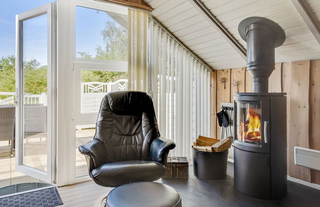 "Ines" - 25km from the sea - Foto 27