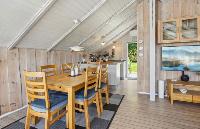 "Ines" - 25km from the sea - Foto 18