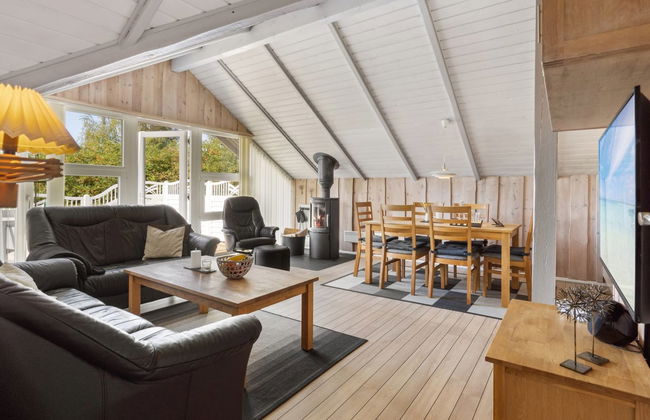 "Ines" - 25km from the sea - Foto 26