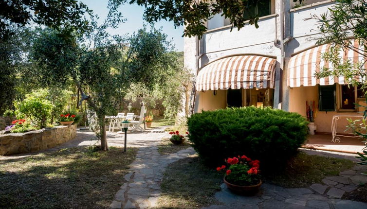 Photo 1 - Maison de 2 chambres à Castiglione della Pescaia avec jardin et vues à la mer