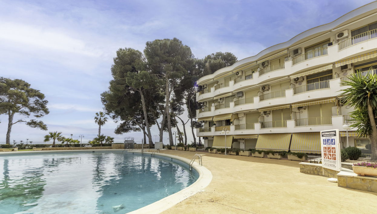 Apartamento de 1 quarto em Cambrils com piscina e terraço - Foto 1