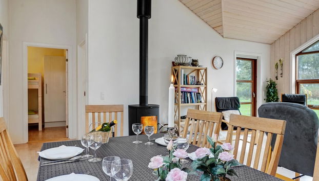 Casa de 4 habitaciones en Thyholm con terraza - Foto 4