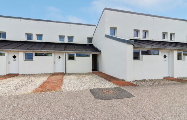 Apartamento de 2 quartos em Brovst com piscina e terraço - Foto 1