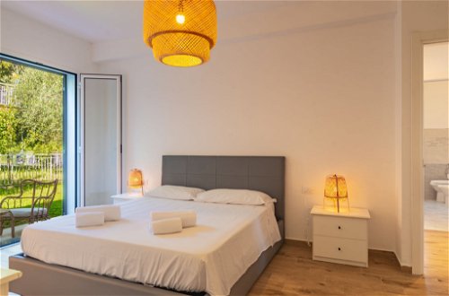 Foto 15 - Appartamento con 2 camere da letto a Tovo San Giacomo con piscina privata e vista mare