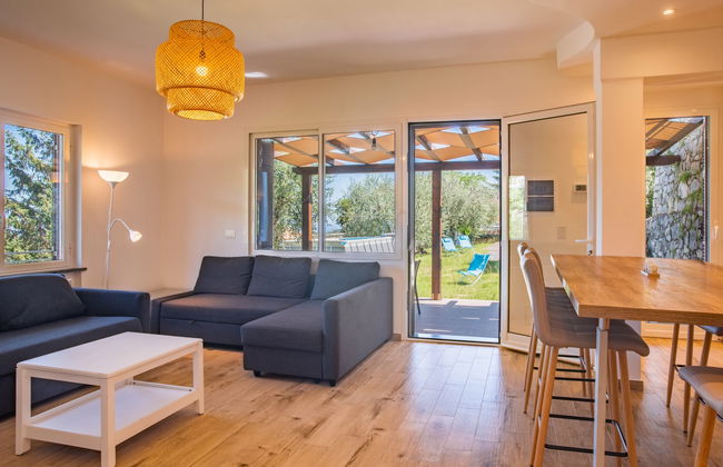 Apartamento de 3 quartos em Tovo San Giacomo com piscina privada e jardim - Foto 6