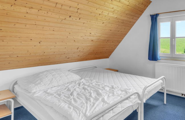 Casa de 3 quartos em Černý Důl com piscina e jardim - Foto 9