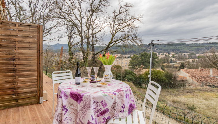 Photo 1 - Appartement de 1 chambre à Gardanne avec jardin et terrasse