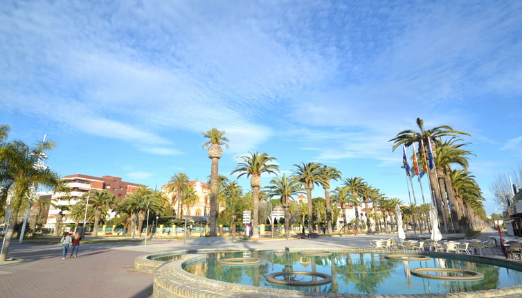 Foto 1 - Apartamento de 3 habitaciones en Salou con terraza y vistas al mar