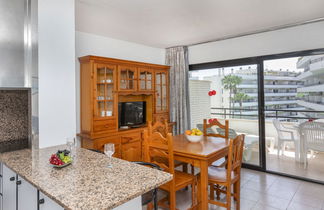 Photo 3 - 1 bedroom Apartment in Salou with swimming pool and garden