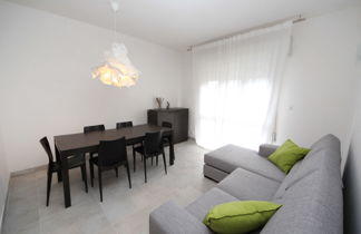 Foto 3 - Apartamento de 2 quartos em Rosolina com jardim