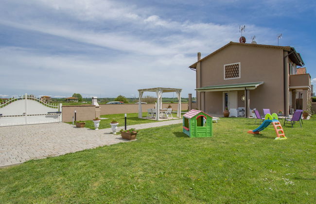 Casa de 3 quartos em Bientina com jardim - Foto 1