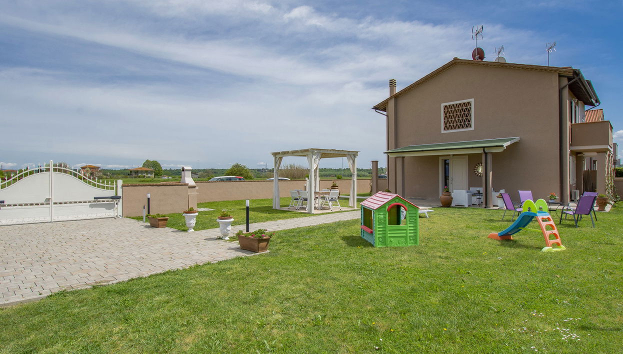 Haus mit 3 Schlafzimmern in Bientina mit garten - Foto 1