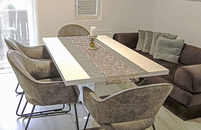 2 bedroom Apartment in Seefeld in Tirol with garden - Photo 5