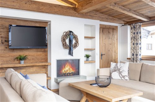 Foto 2 - Appartamento con 3 camere da letto a Reith bei Kitzbühel con sauna e vista sulle montagne